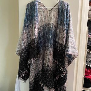 Sweater/pull over thing